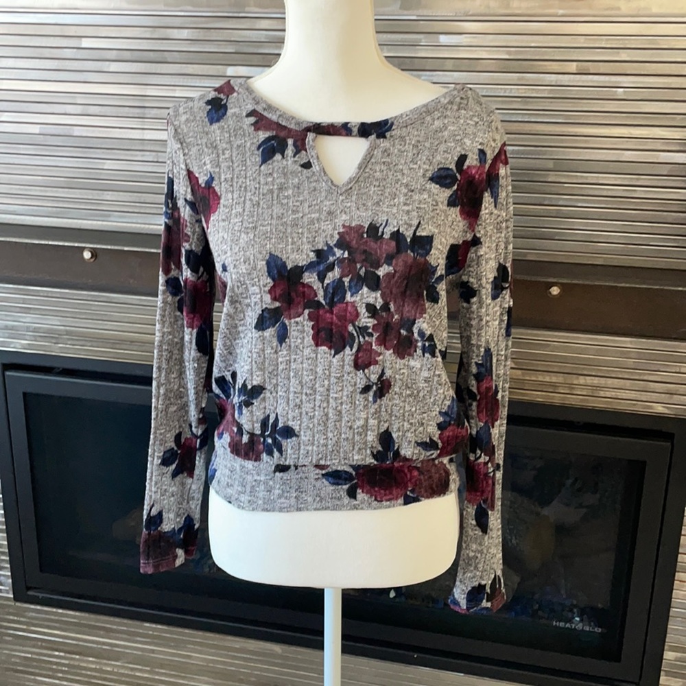 Cute long sleeve shirt